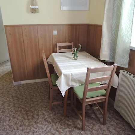 Apartment Ferienwohnung-nr-2-quitte Radebeul